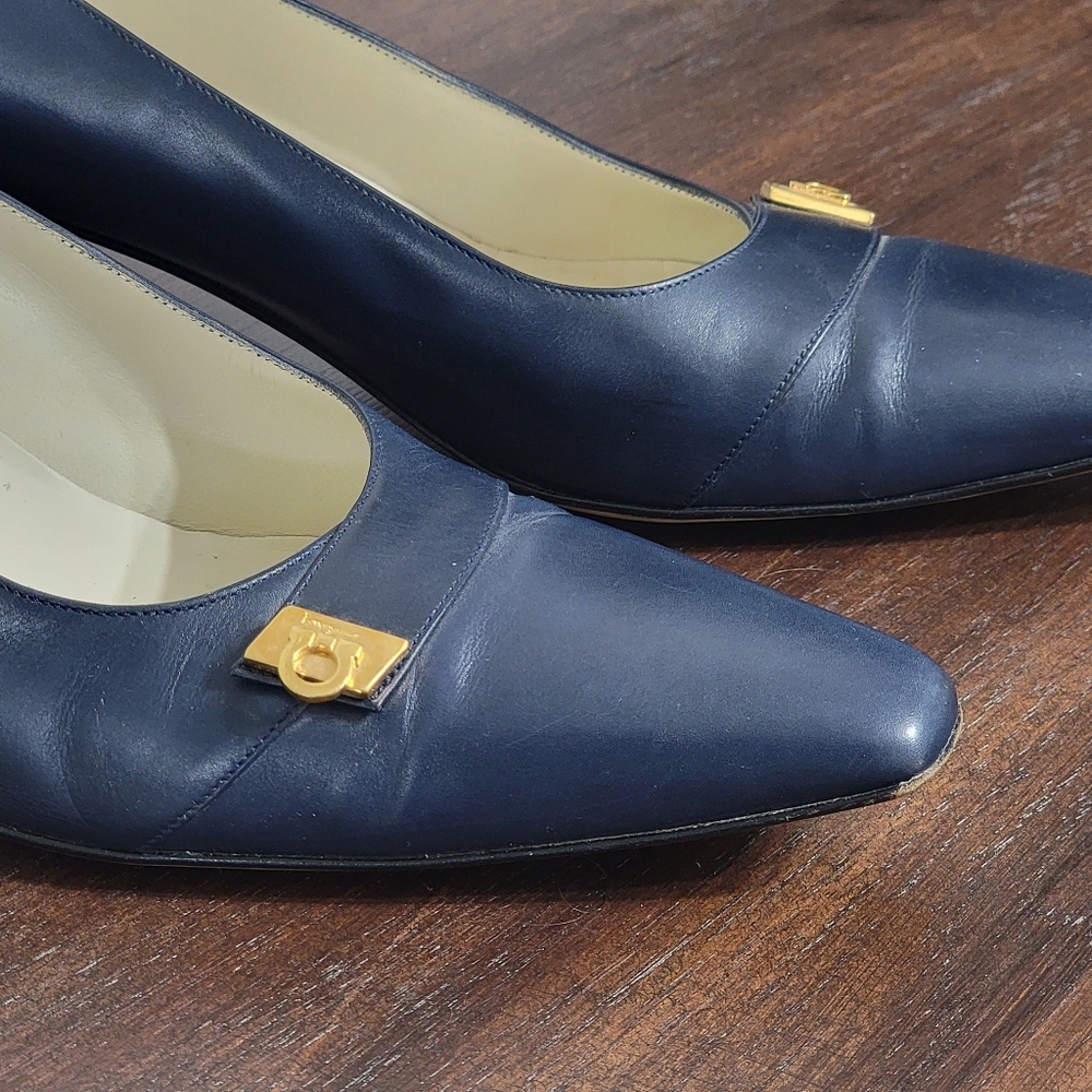 Salvatore Ferragamo Made in Italy Navy Blue Leather Pumps Women's Size 10 2A - Picture 6 of 14